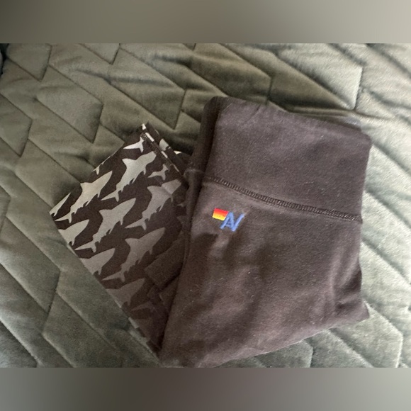 Aviator Nation shark leggings - Picture 4 of 4